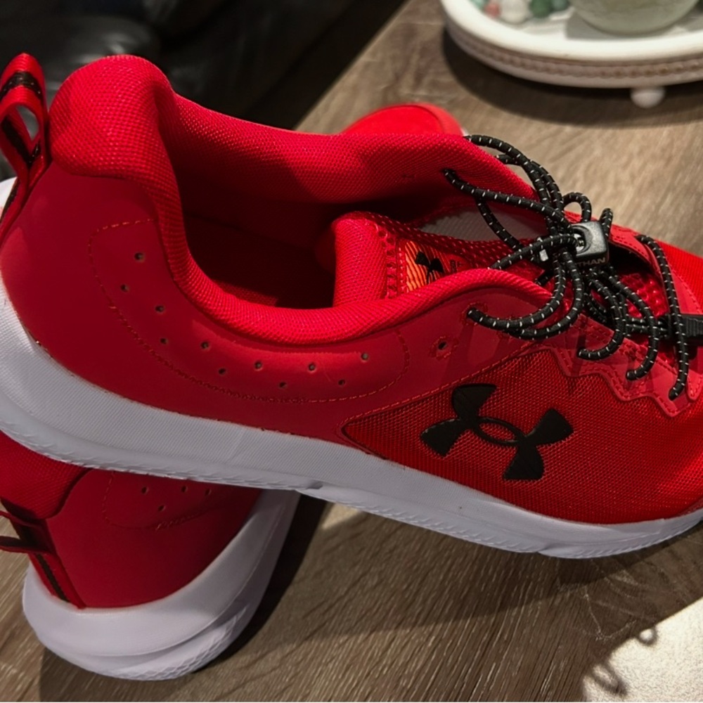 Under Armor Men’s Training Charged Assert 10 Sneakers